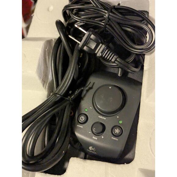 Logitech X-540 5.1 Surround Sound Speaker System with Subwoofer New Open Box - Picture 9 of 9